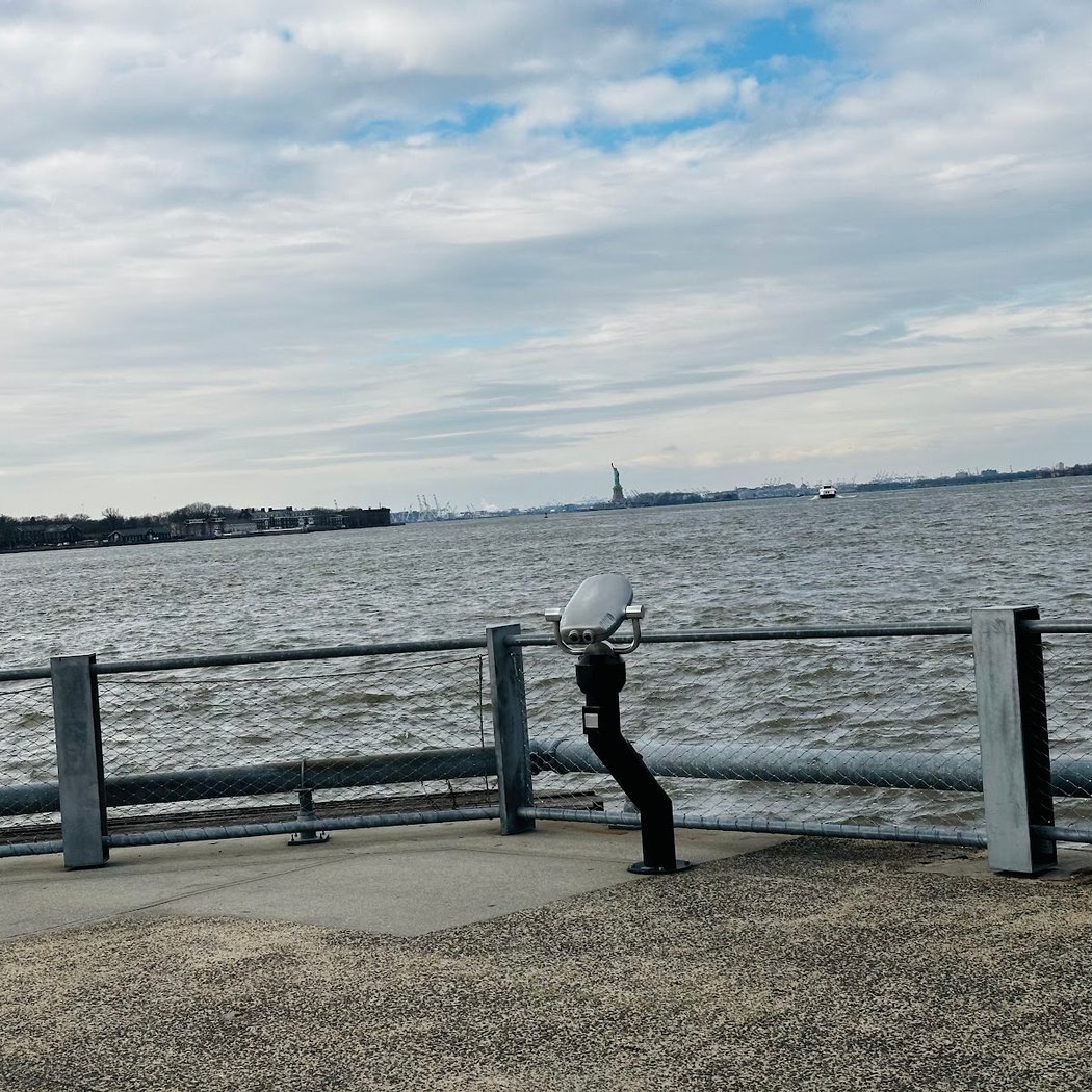 Brooklyn Bridge Park Fitness Equipment 3