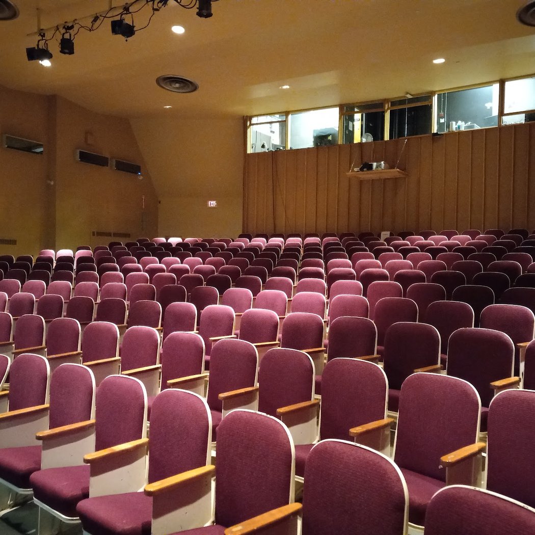 Schaeffer Theater 2
