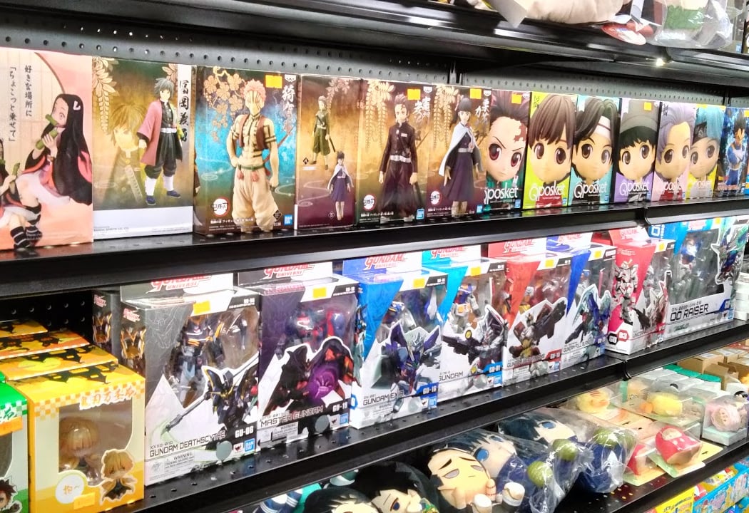 J Village Market 1