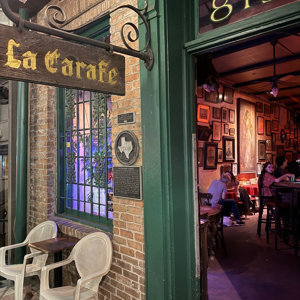 La Carafe 2