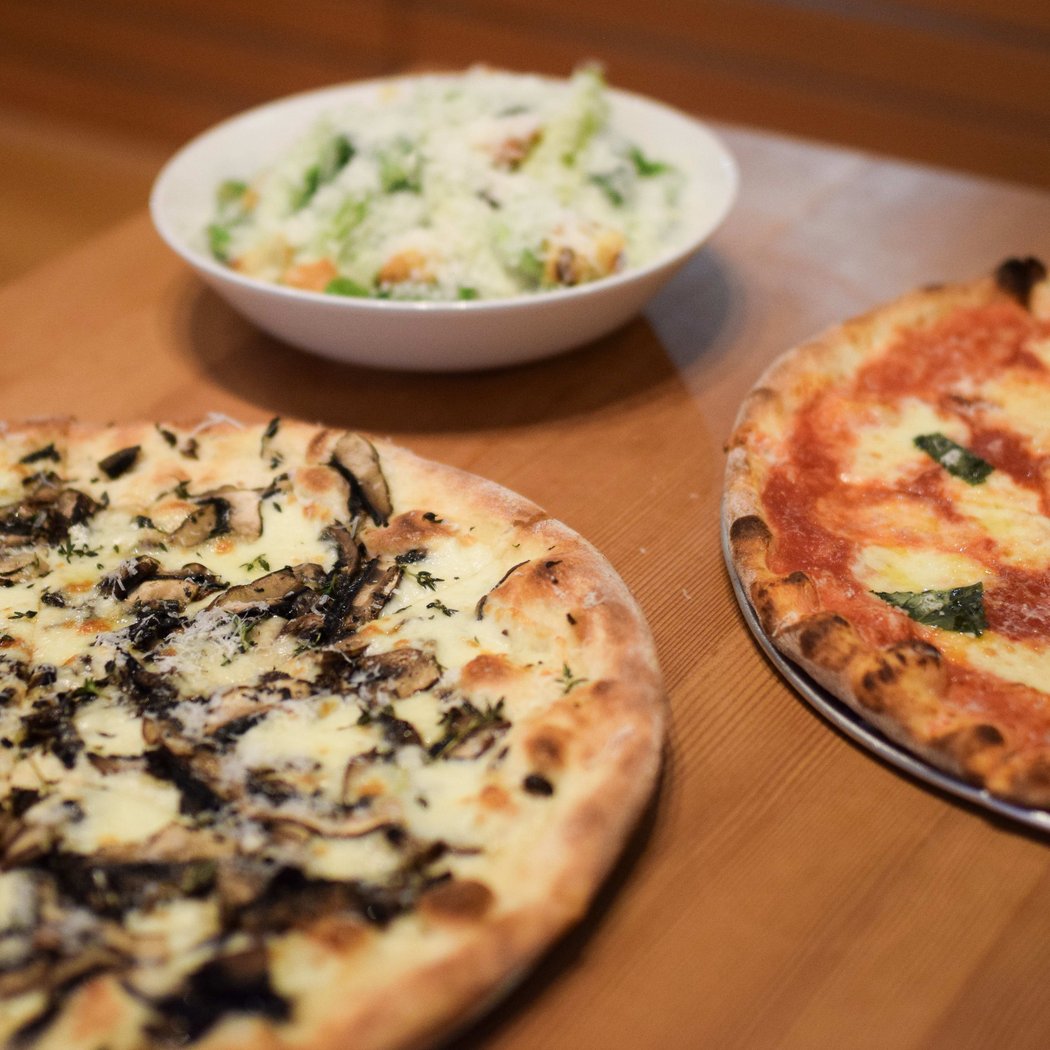 Casey's Pizza 2