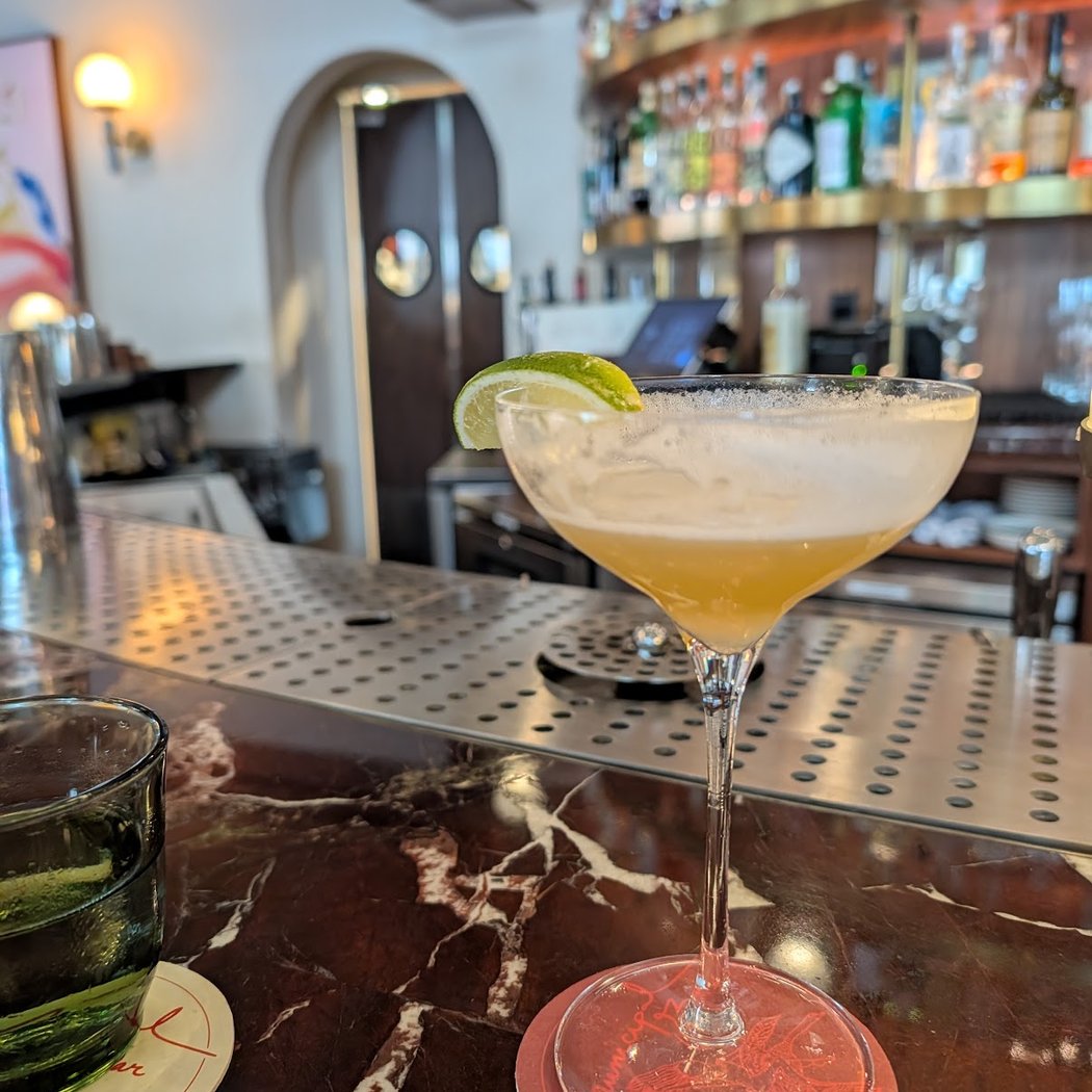 Municipal Bar 1