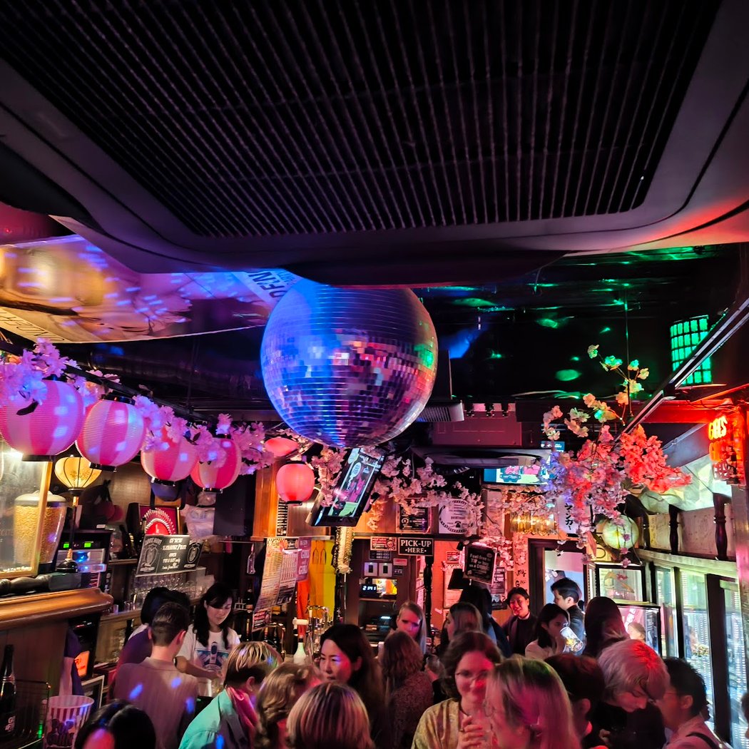 Mixers at Bar Goldfinger 1