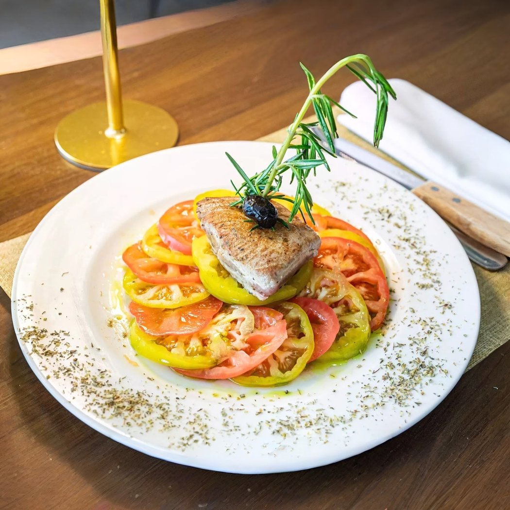 Le Bouchon Du Grove 2
