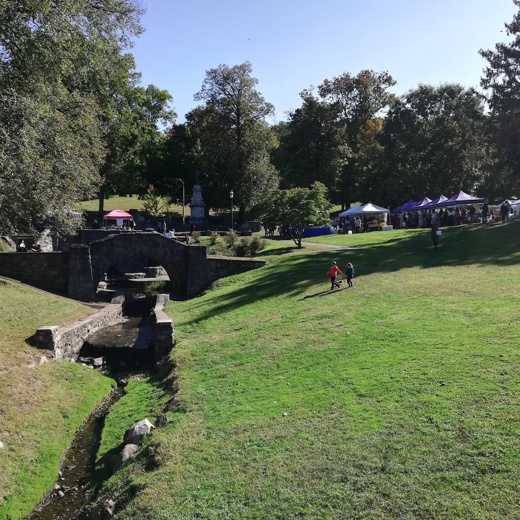 Tarrytown & Sleepy Hollow Market 3