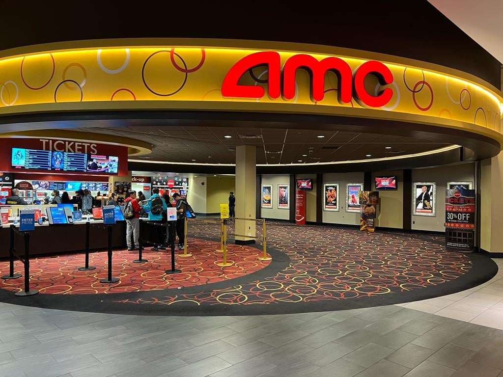 AMC Newport Centre 11 1