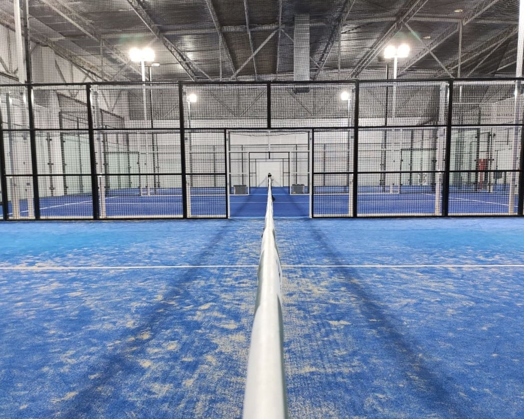 Iron X Deluxe Padel Club 1