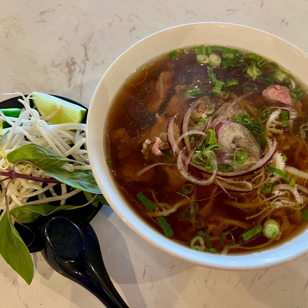 Pho Play 1