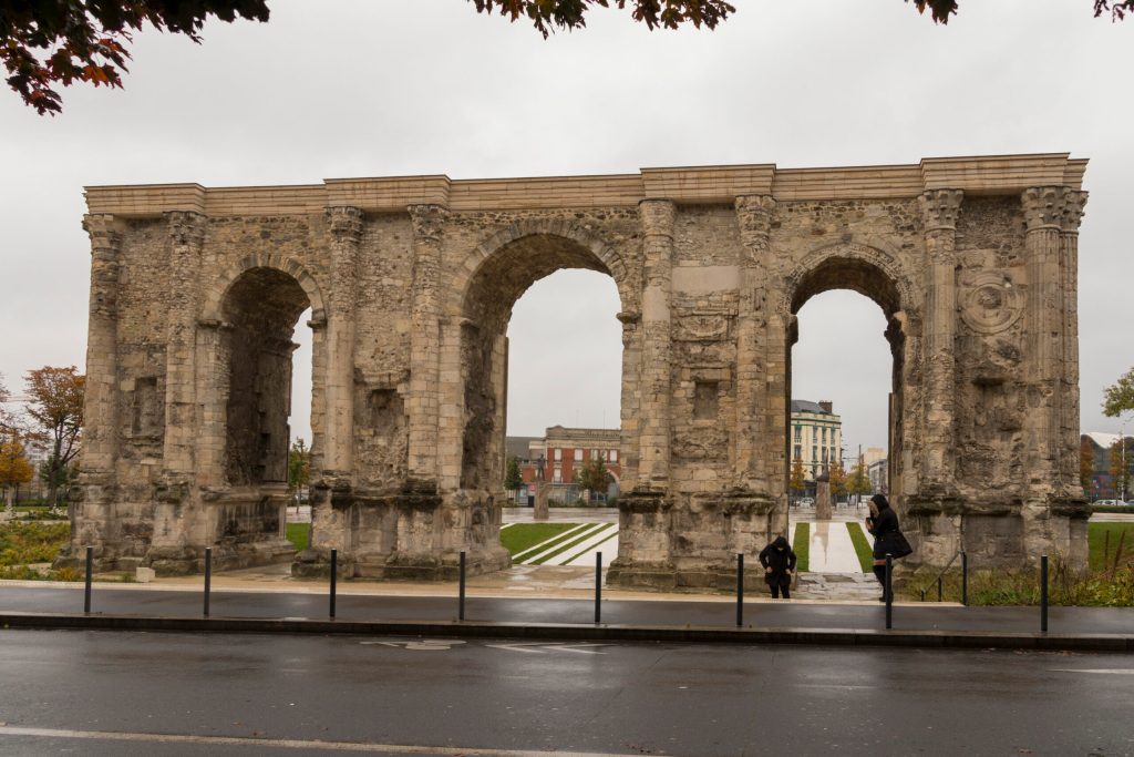 Porte de Mars 2
