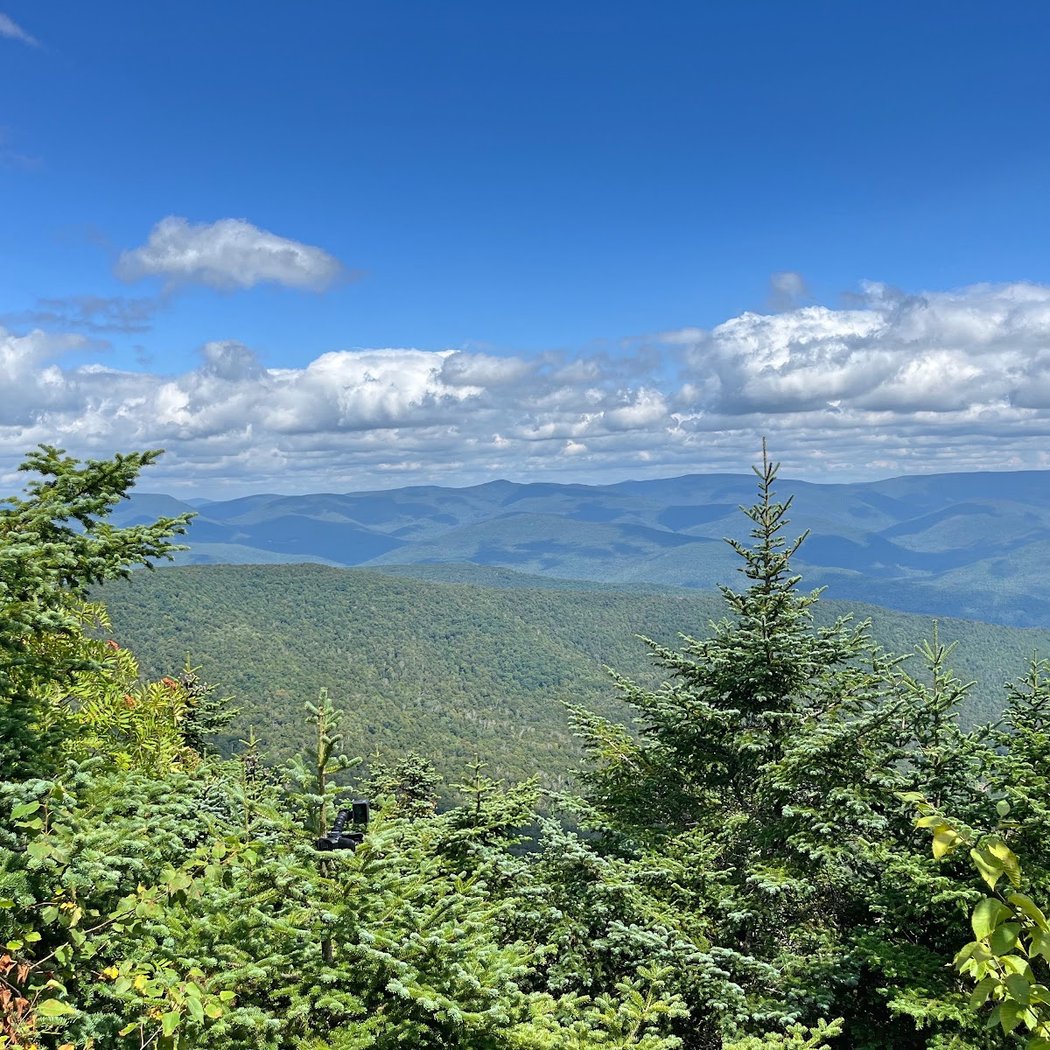 Giant Ledge Trailhead 3