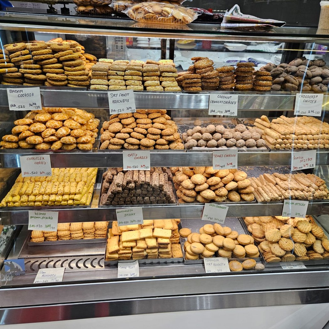 Thom’s Bakery 3