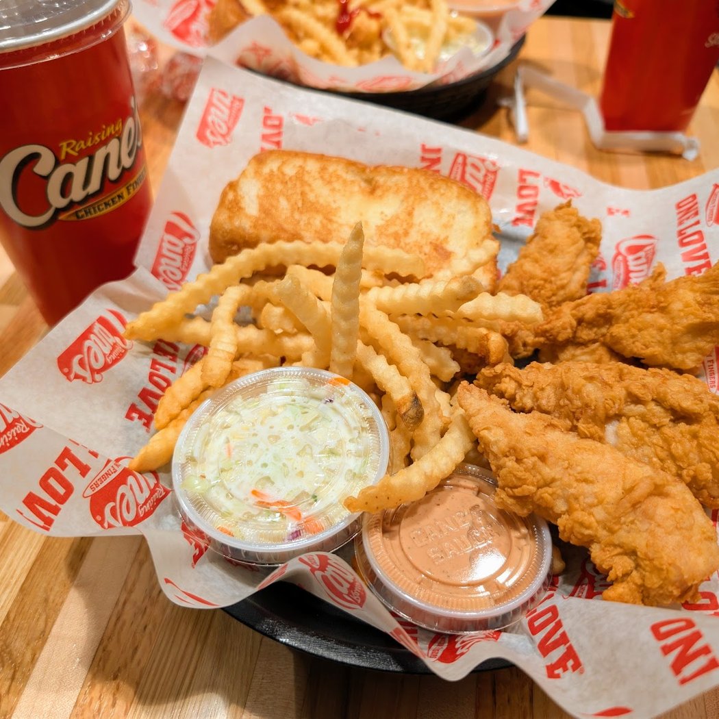 Raising Cane's Chicken Fingers 1