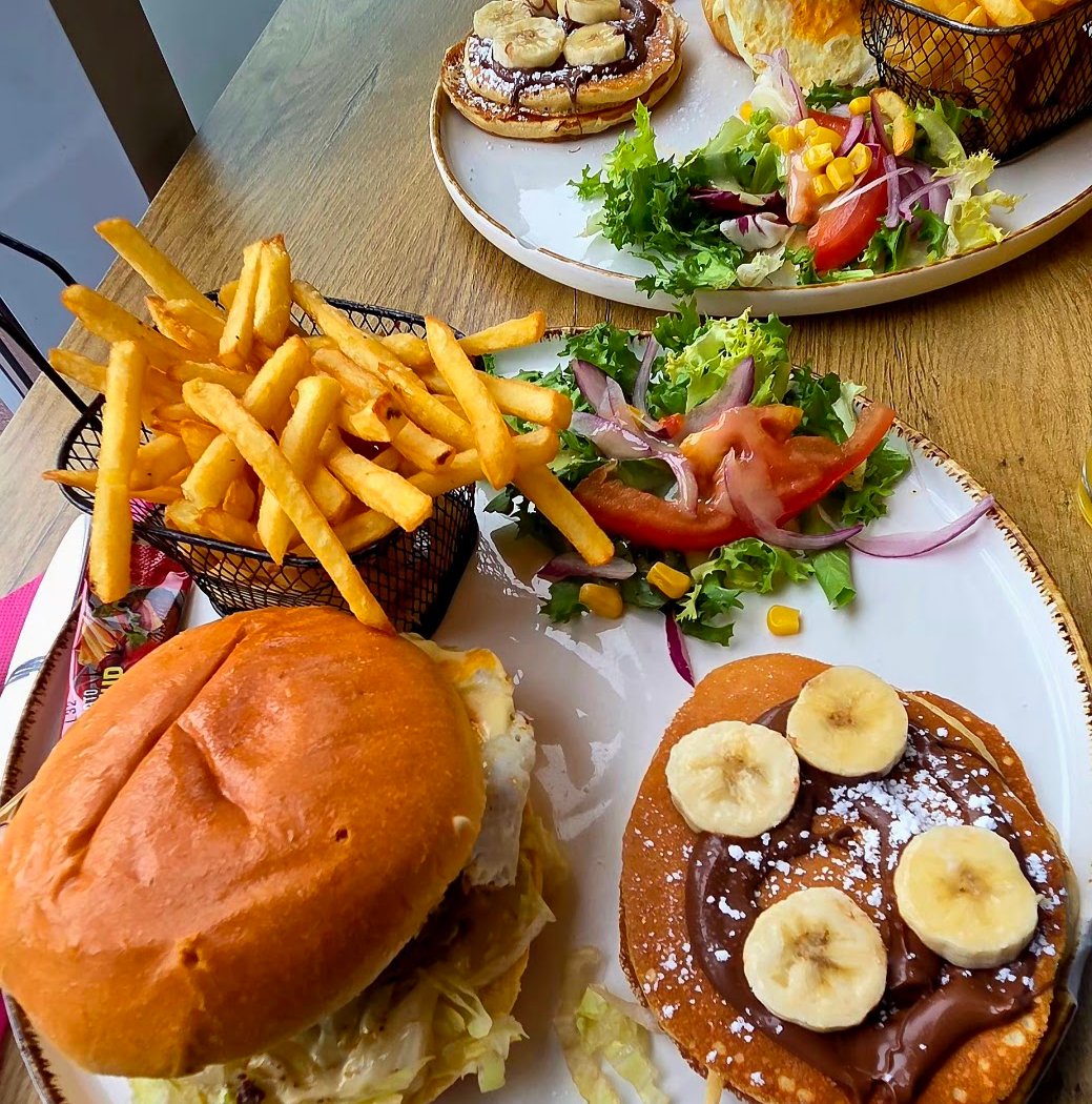 BRUNCH AND CAKES💕🧁- Nanterre 4