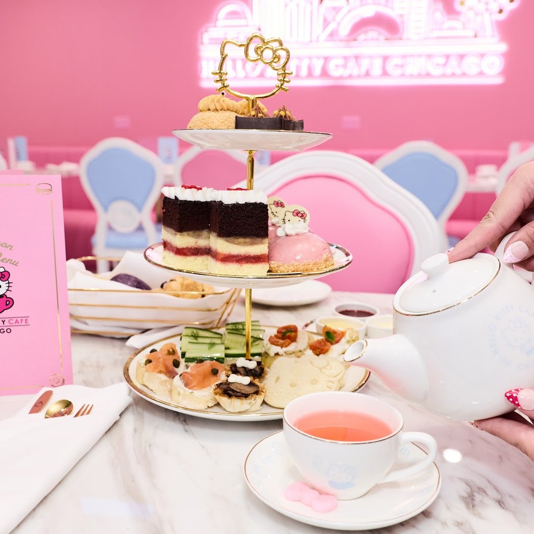 Hello Kitty Cafe 1