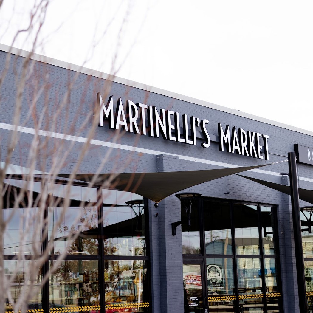 Martinelli's Market - Bakery & Deli 2