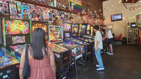 Singles Arcade Night 1