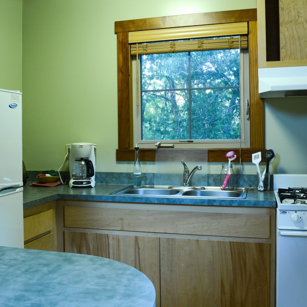Creekside Inn & Resort 3