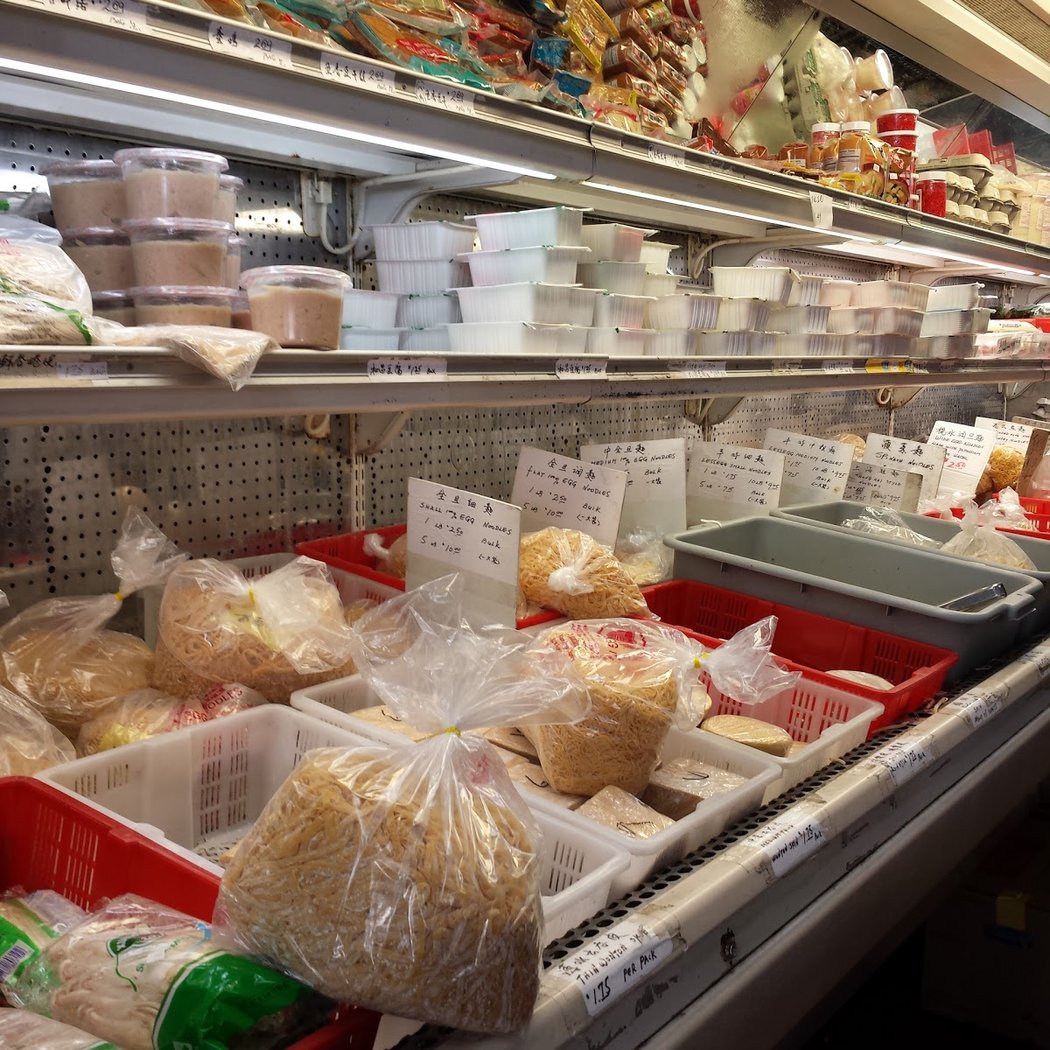 Yuen Hop Noodle Company & Grocery 3