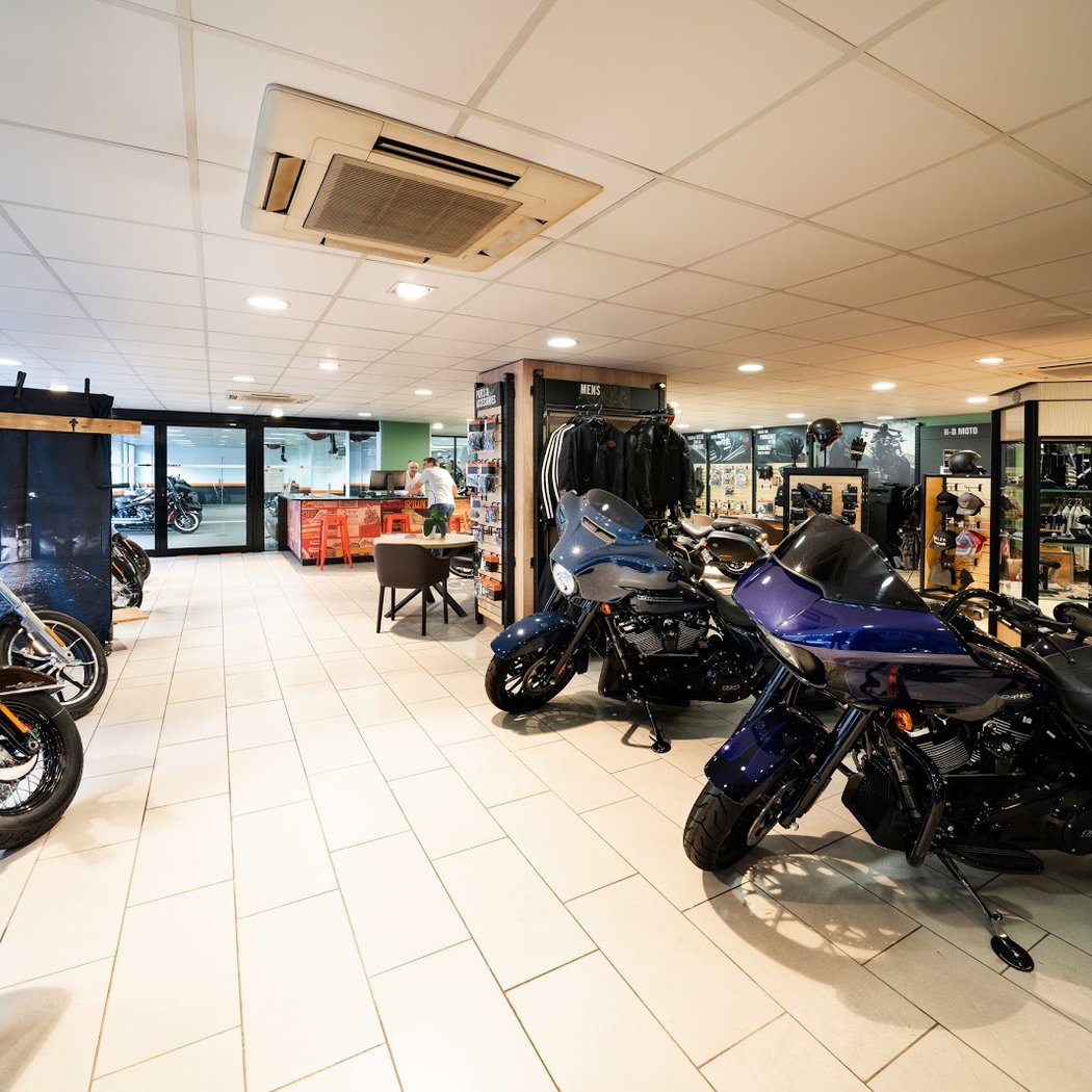 Harley-Davidson Paris Tour Eiffel 3