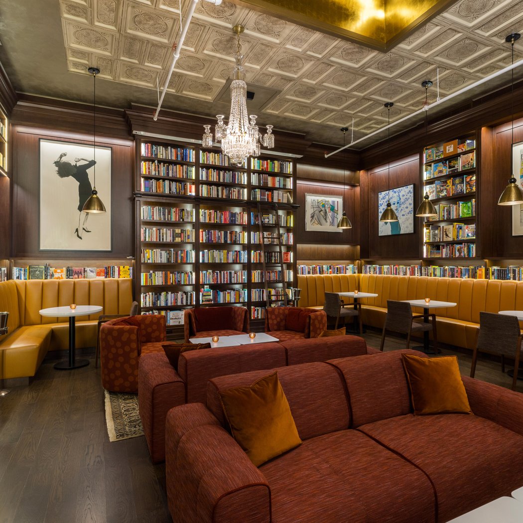 Book Club Bar 1