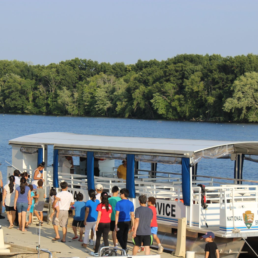 Riverboat Tour 3