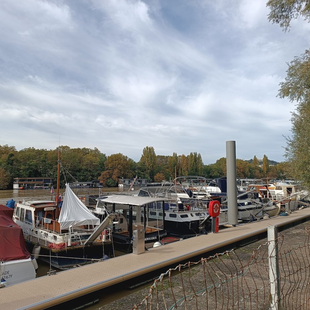 Yacht Moteur Club de France 3