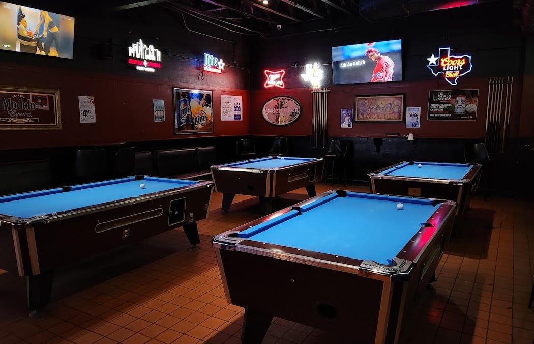 Sparks Sports Bar 3