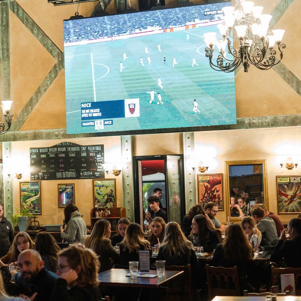 French Pub 2