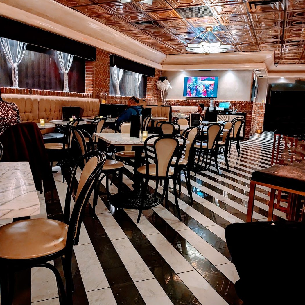 The Copper Lounge 4