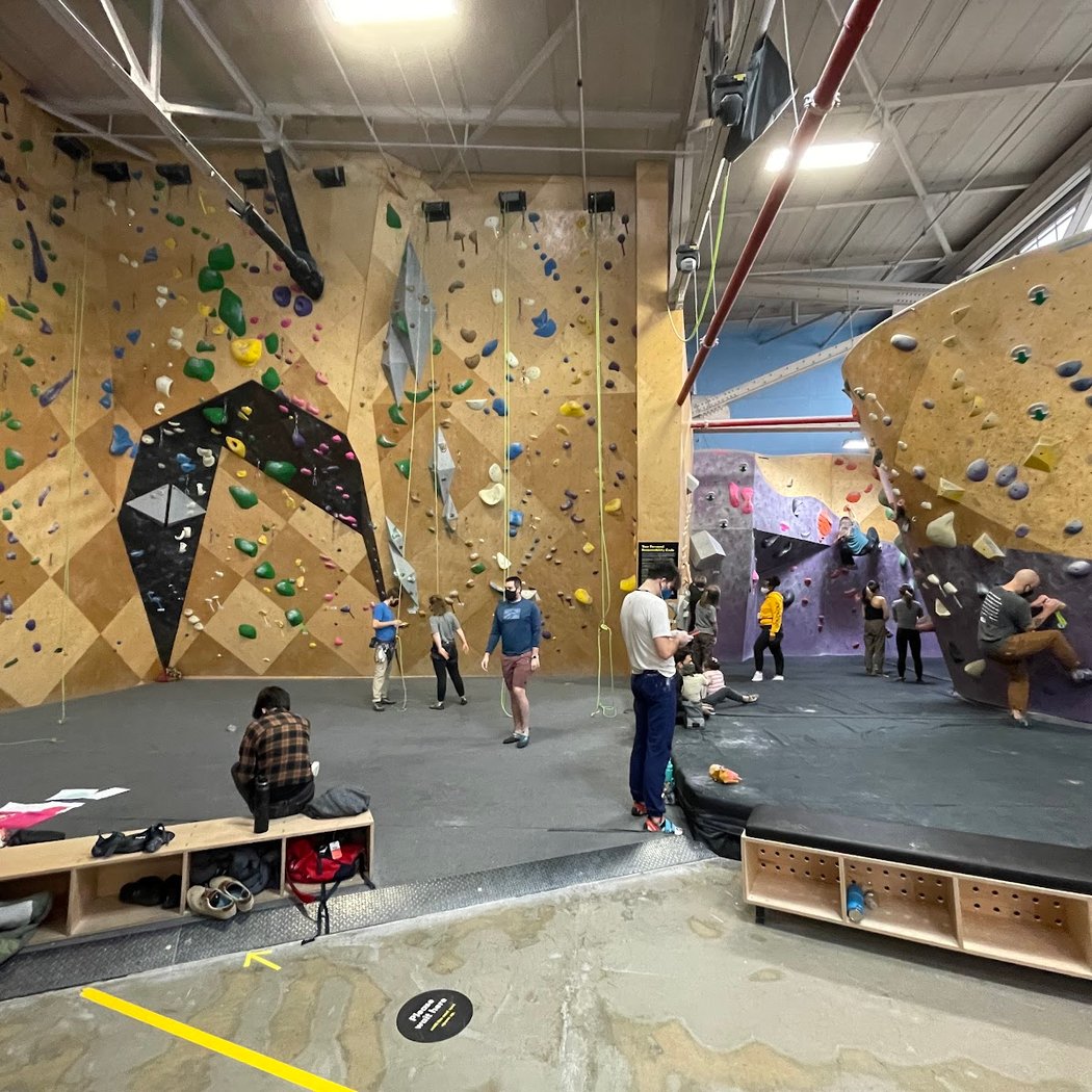 Arc'teryx Free Climb Friday 3