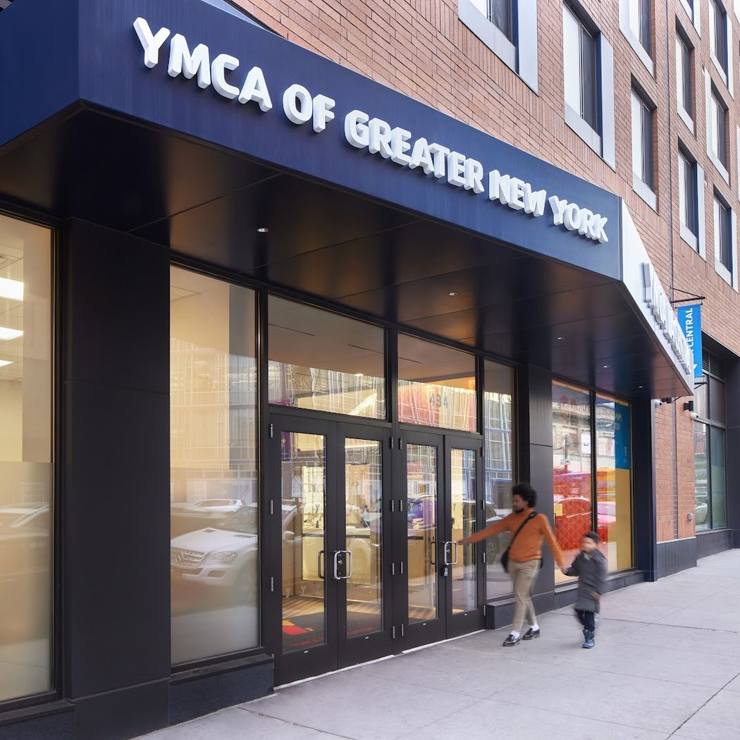La Central YMCA 2