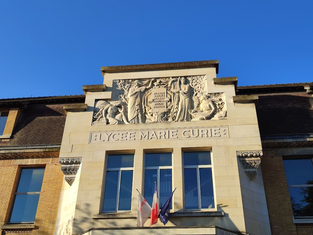 Middle School Marie-Curie 1