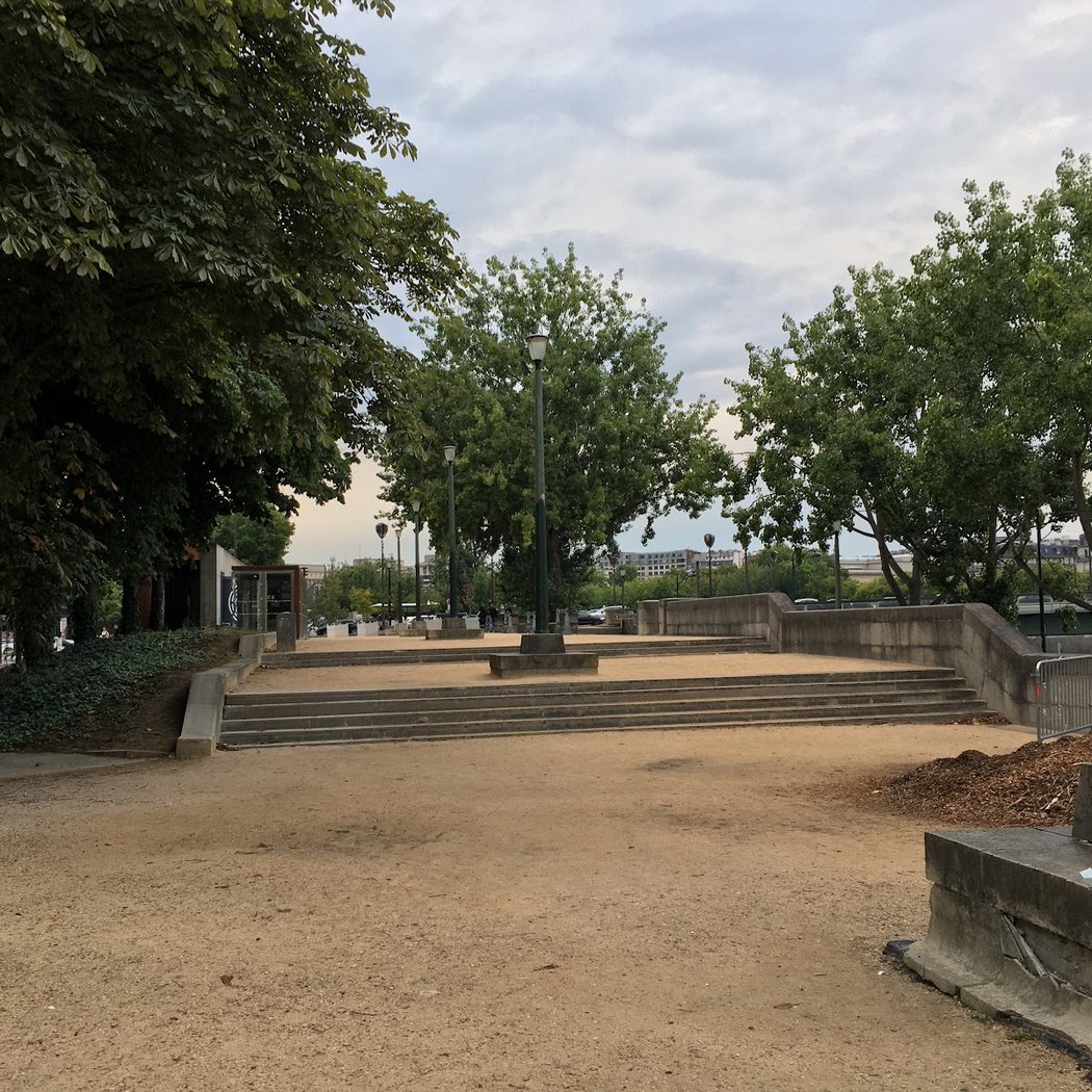 Esplanade Habib Bourguiba 5