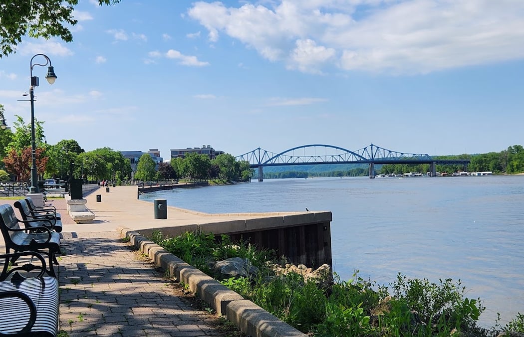 Riverside Park 3