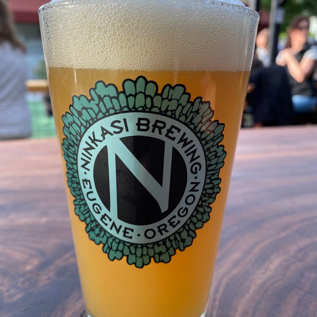 Pint Size Lounge 1