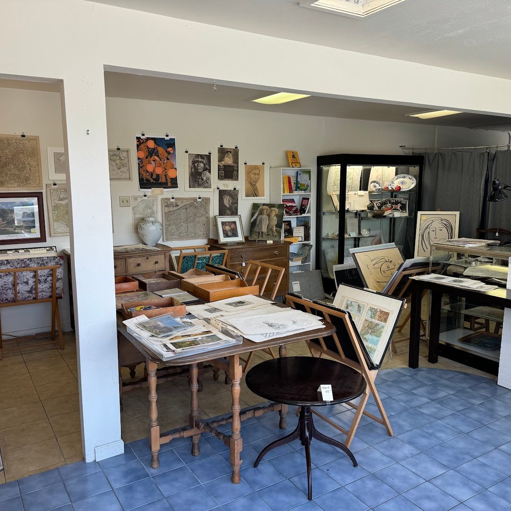 Antiques on Solano 3