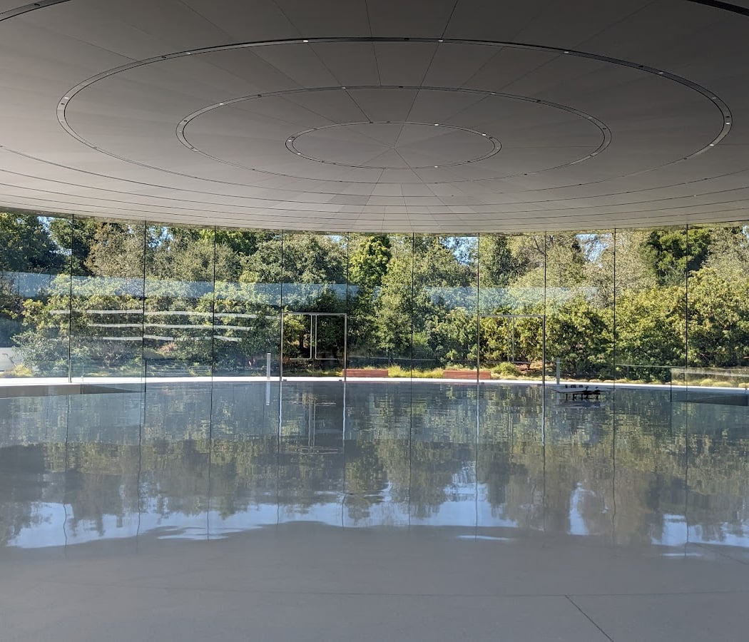 Steve Jobs Theater | Apple Park 2