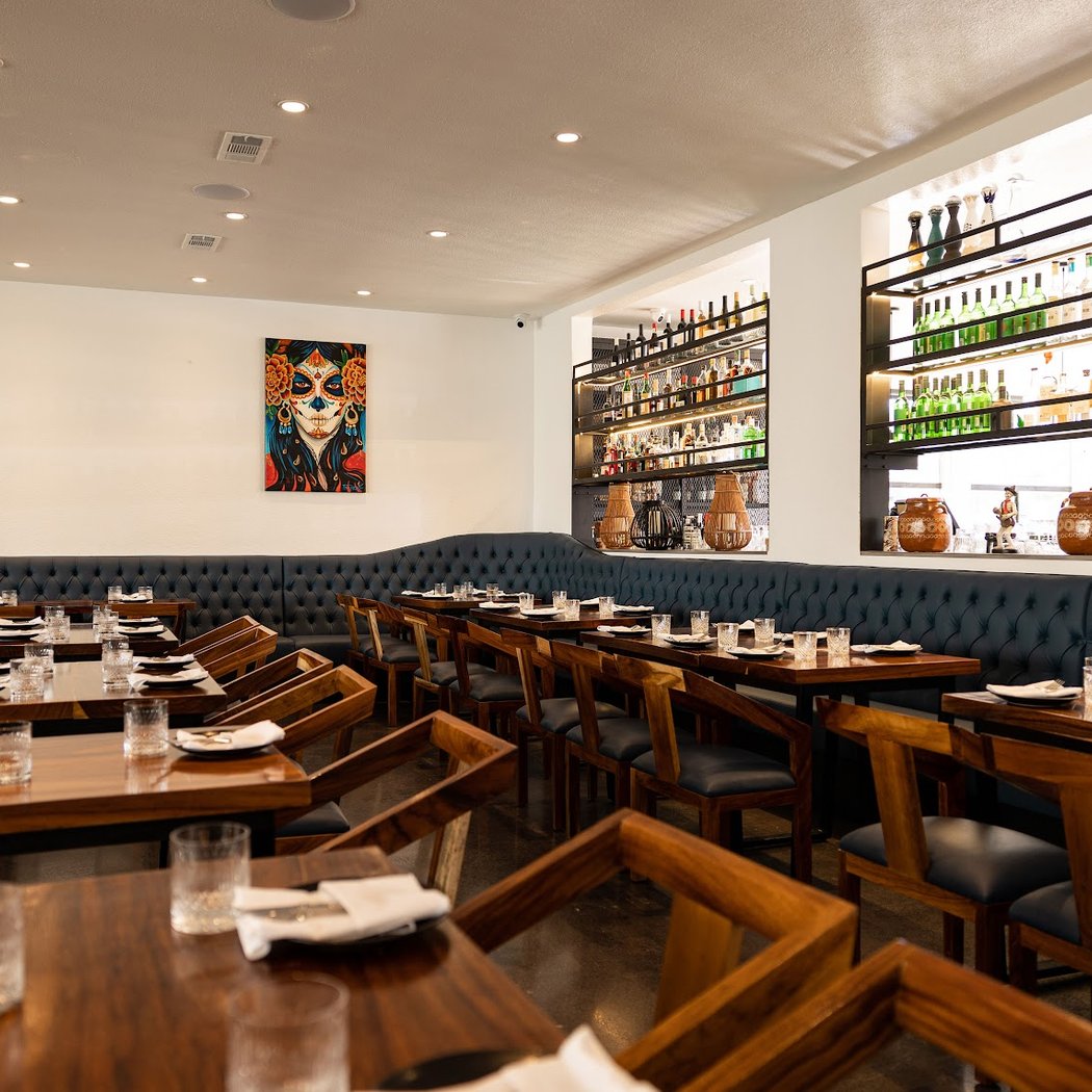 T'zunun Restaurant 2
