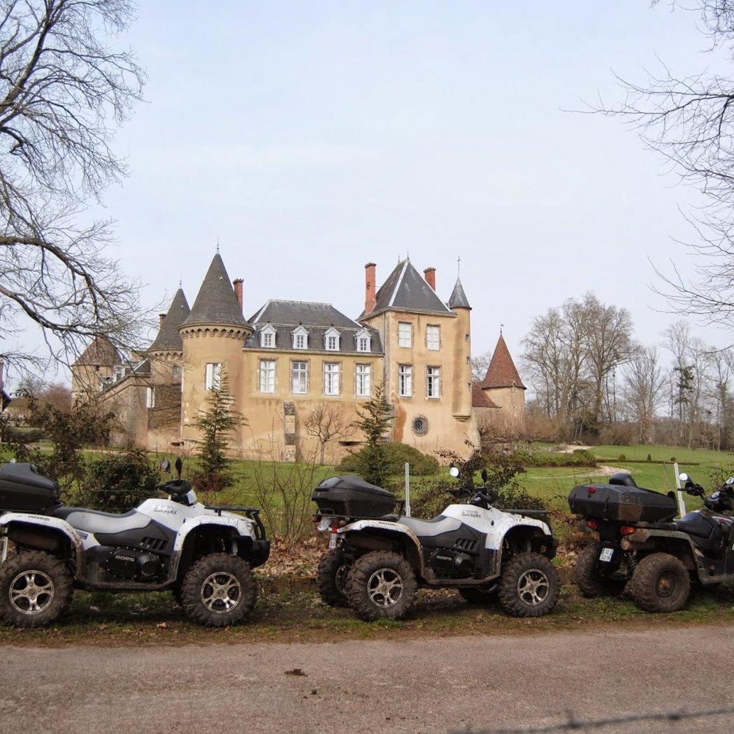 QUAD VINEYARDS AND CASTLES 1