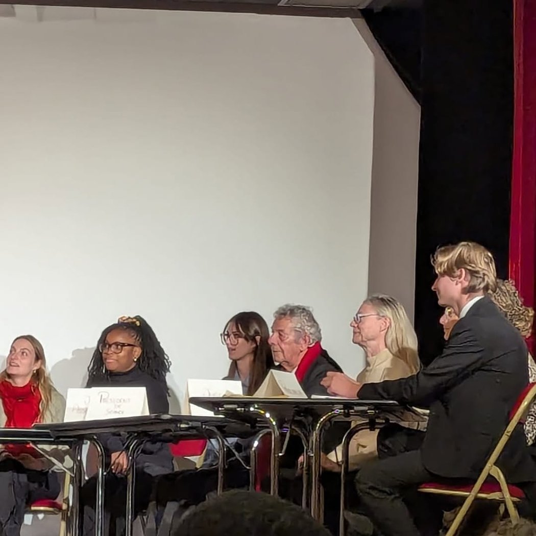 Reconstitution de procès sur « L’ombre des réseaux sociaux au tribunal » 1