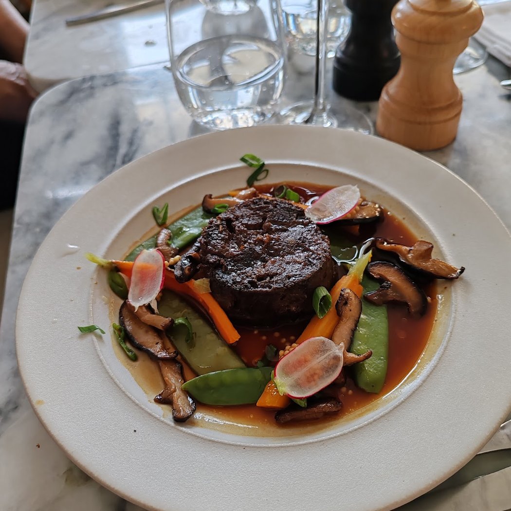 Vous restaurant 3