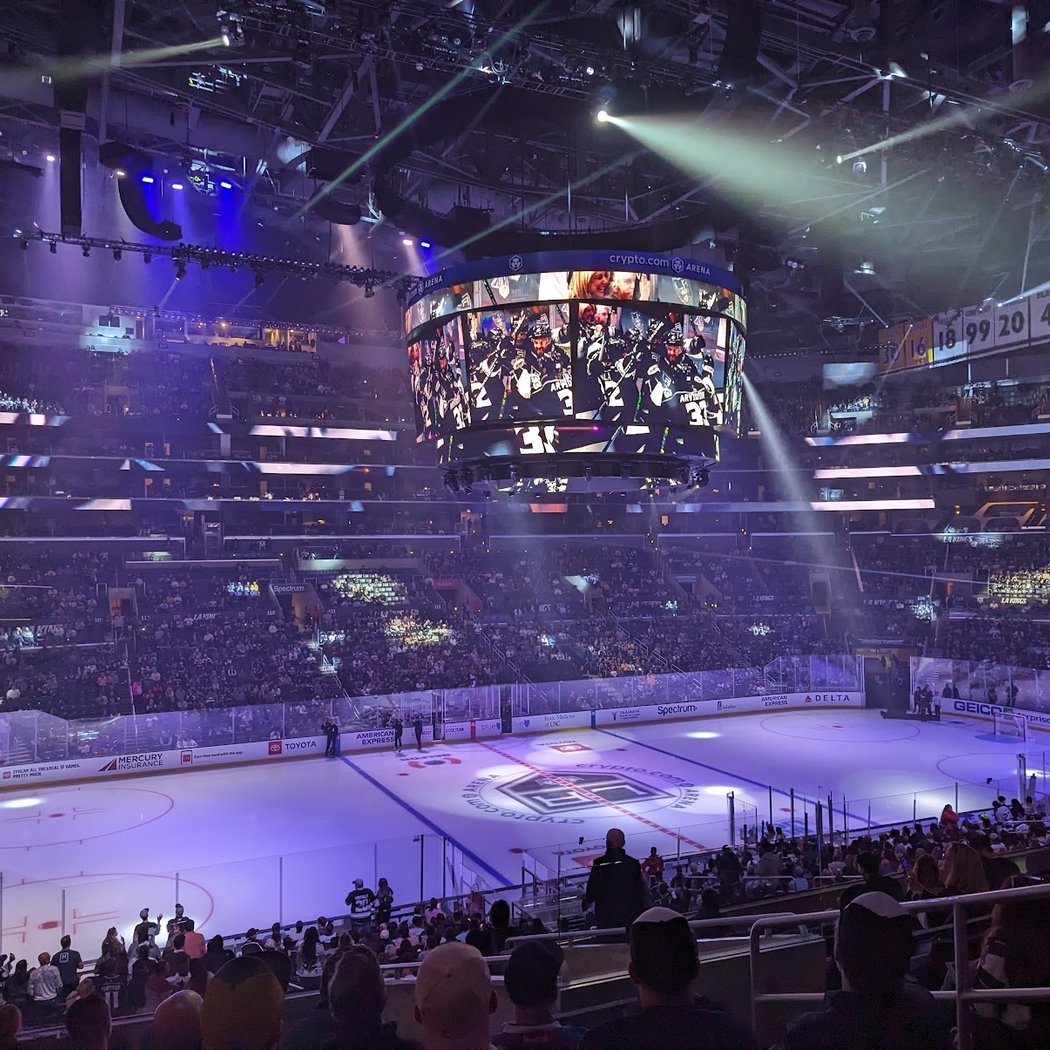 2026-2027 Los Angeles Kings Season Tickets (Includes Tickets To All Regular Season Home Games)