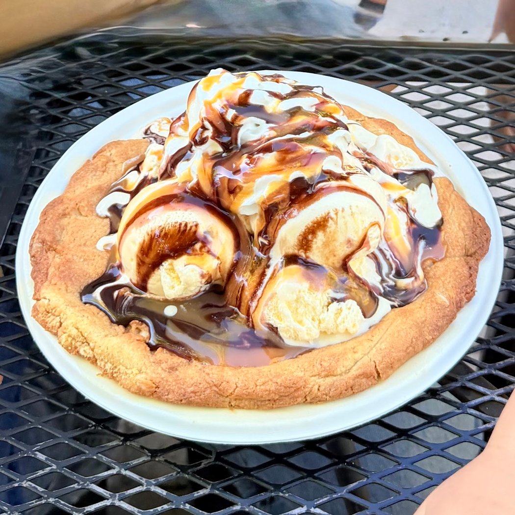 Mt Lemmon Cookie Cabin 1