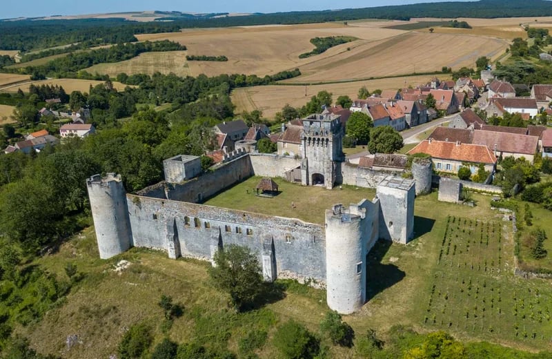 Druyes-les-Belles-Fontaines 3