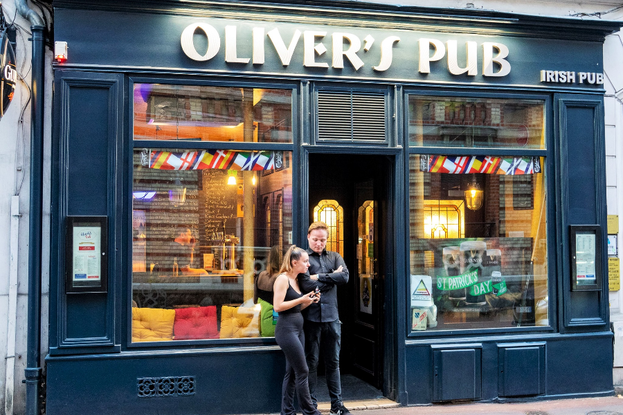 Oliver’s Pub 3