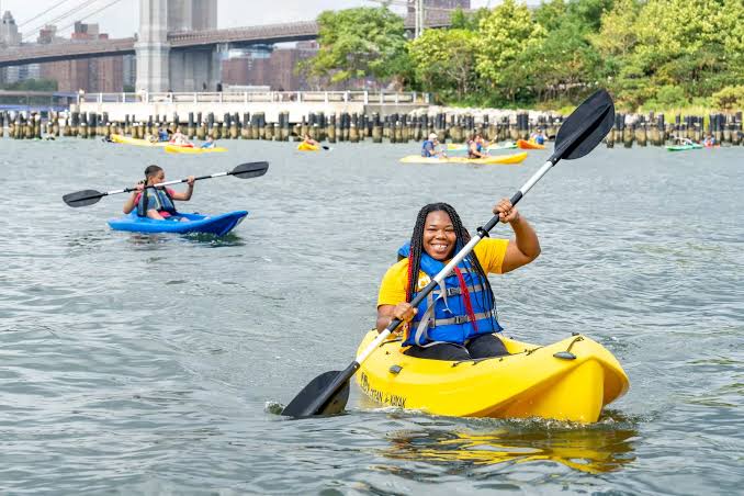 Free Public Kayaking at Pier 2