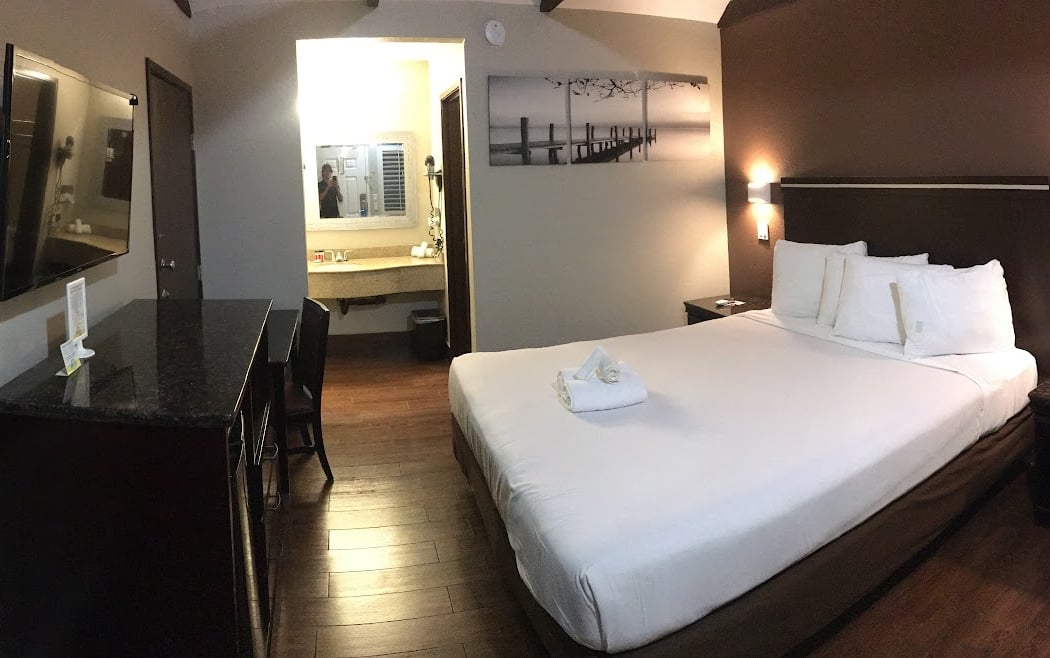 Cabana Inn & Suites 2