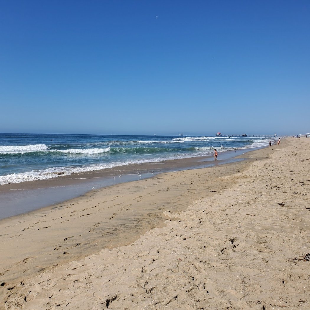 Huntington SB - Beach Cleanup x Surfrider Foundation 2
