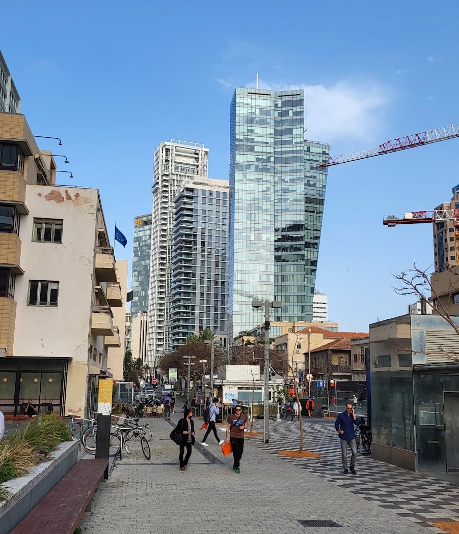 יש פה מישהו מ-דב אופס? // ערב סטנדאפ טק 2
