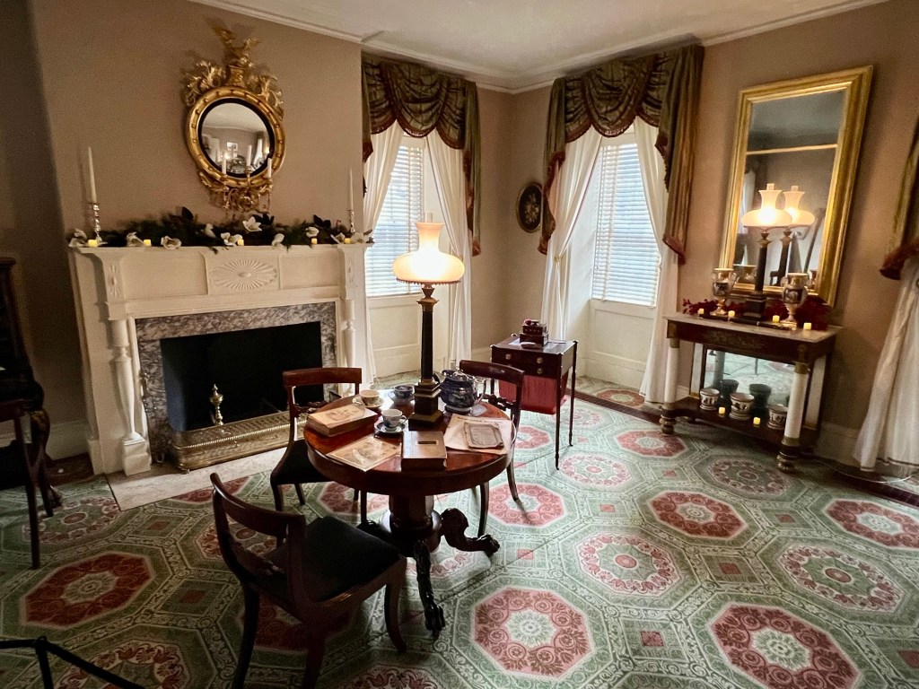 Mount Vernon Hotel Museum & Garden 4